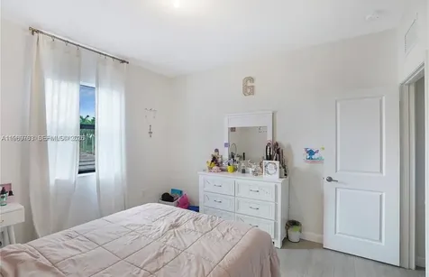 10321 SW 232nd Street Cutler Bay FL 33190