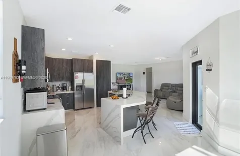 10321 SW 232nd Street Cutler Bay FL 33190