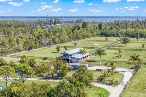 6050 Stringfellow Road Saint James City FL 33956