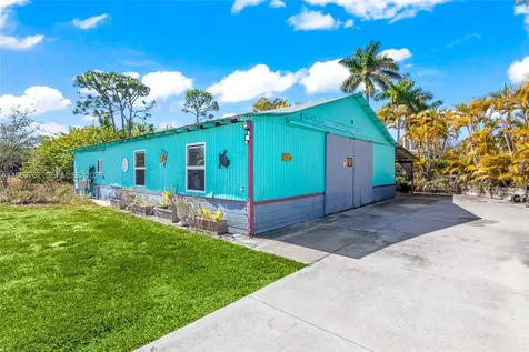 6050 Stringfellow Road Saint James City FL 33956