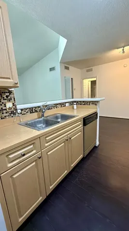 6831 SW 44th Street Miami FL 33155