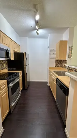 6831 SW 44th Street Miami FL 33155