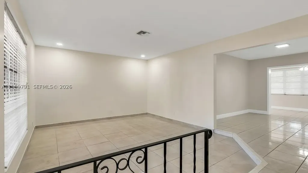 5300 Grant Street Hollywood FL 33021