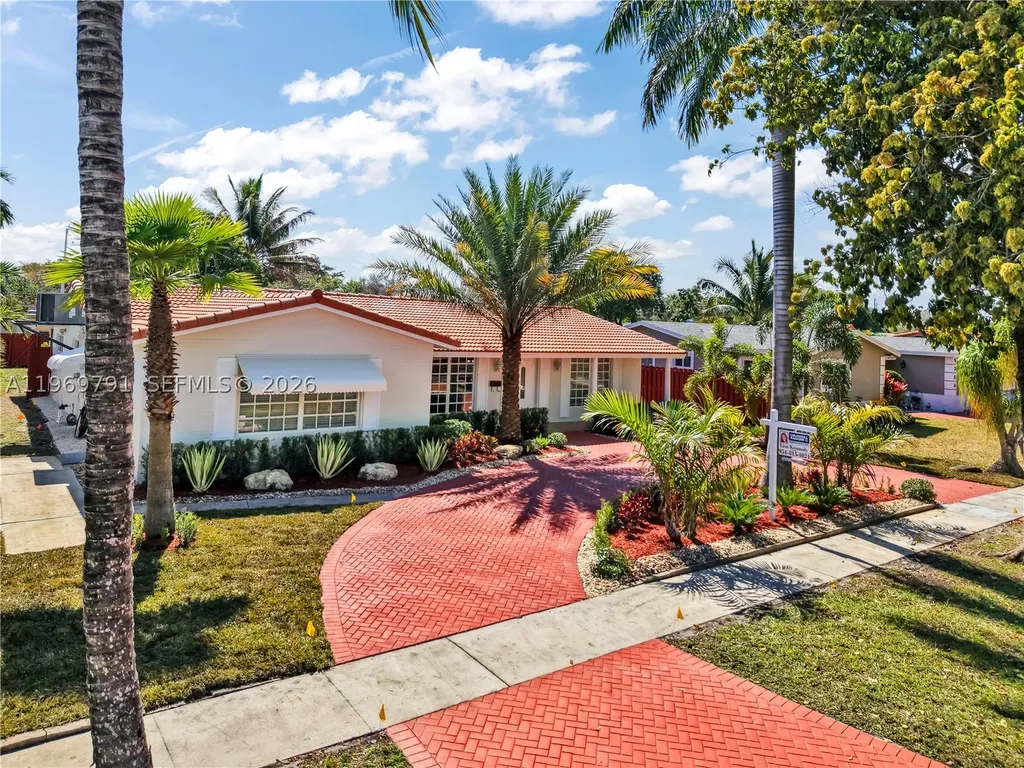 5300 Grant Street Hollywood FL 33021