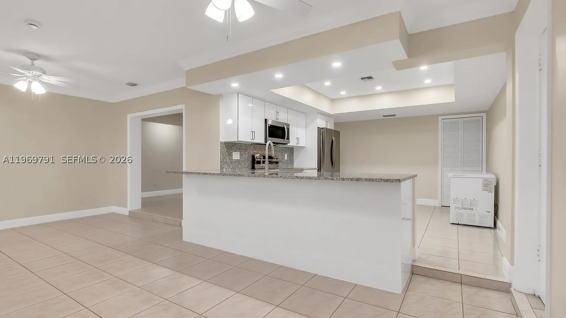 5300 Grant Street Hollywood FL 33021