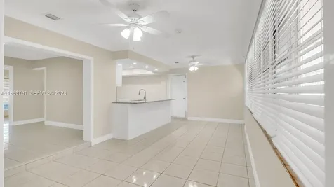 5300 Grant Street Hollywood FL 33021