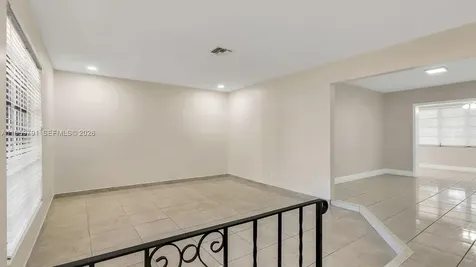 5300 Grant Street Hollywood FL 33021
