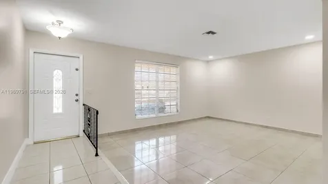 5300 Grant Street Hollywood FL 33021