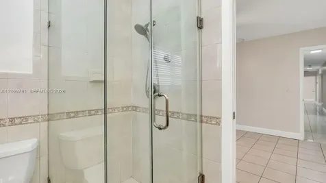 5300 Grant Street Hollywood FL 33021