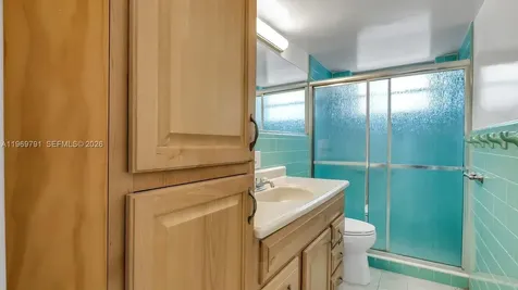 5300 Grant Street Hollywood FL 33021