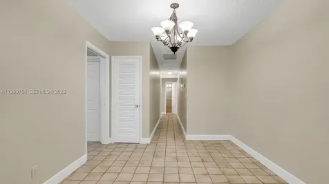 5300 Grant Street Hollywood FL 33021