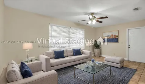 5300 Grant Street Hollywood FL 33021