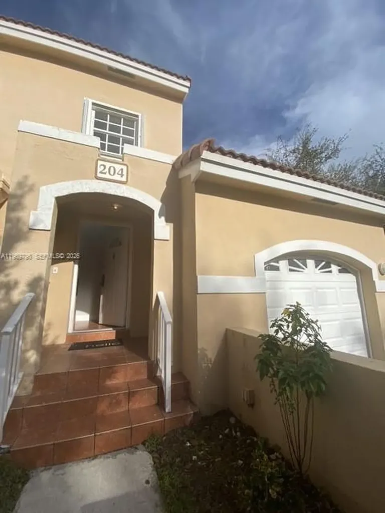 14611 Balgowan Road Miami Lakes FL 33016