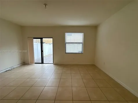 9374 W 32nd Lane Hialeah FL 33018