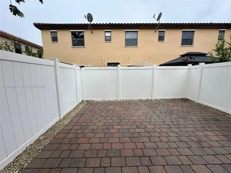 9374 W 32nd Lane Hialeah FL 33018