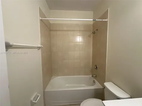 9374 W 32nd Lane Hialeah FL 33018