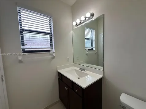 9374 W 32nd Lane Hialeah FL 33018