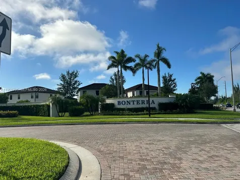 9374 W 32nd Lane Hialeah FL 33018