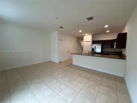 9374 W 32nd Lane Hialeah FL 33018
