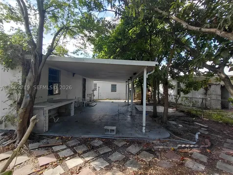 7091 NW 21st Avenue Miami FL 33147
