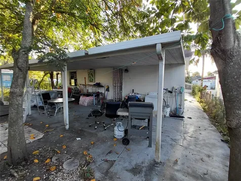 7091 NW 21st Avenue Miami FL 33147