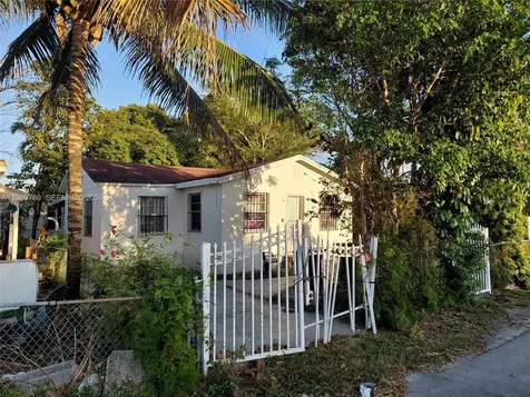 7091 NW 21st Avenue Miami FL 33147