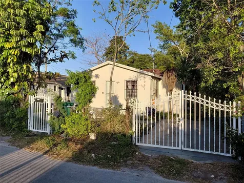 7091 NW 21st Avenue Miami FL 33147