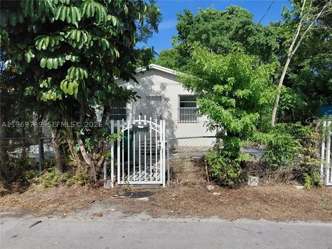 7091 NW 21st Avenue Miami FL 33147