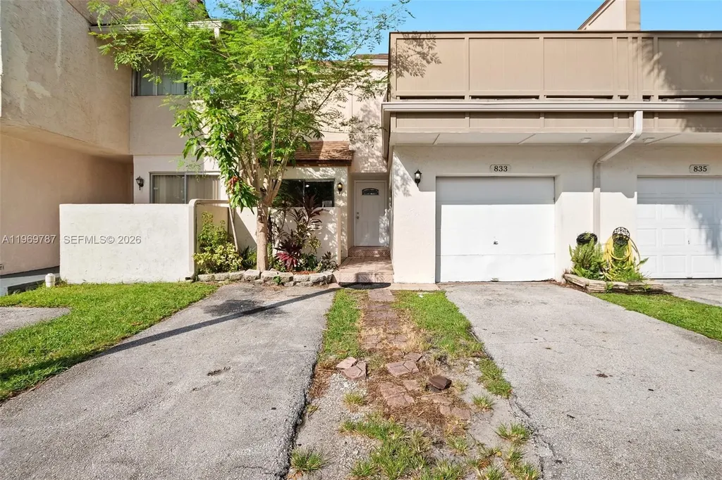 833 NW 82nd Avenue Plantation FL 33324
