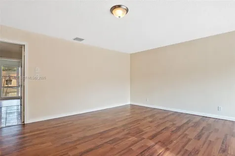 833 NW 82nd Avenue Plantation FL 33324