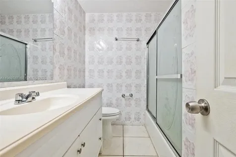 833 NW 82nd Avenue Plantation FL 33324