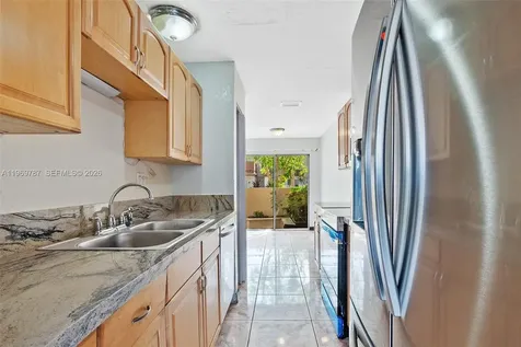 833 NW 82nd Avenue Plantation FL 33324