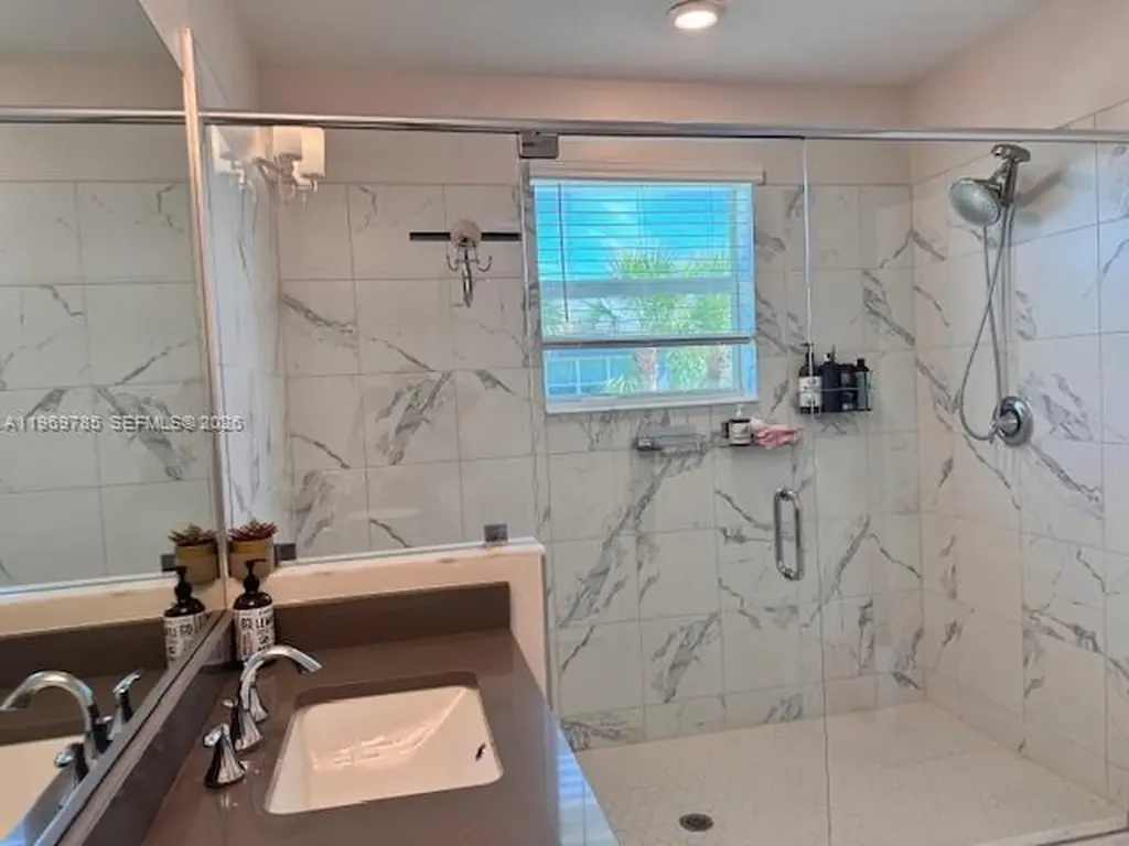 4342 Lago Drive Pompano Beach FL 33064