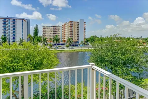 2054 NE 167th Street North Miami Beach FL 33162