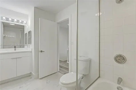 2054 NE 167th Street North Miami Beach FL 33162