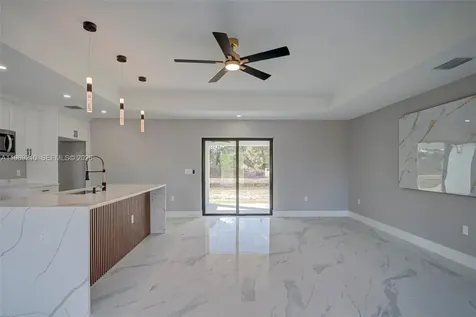 1136 Helen Avenue S Lehigh Acres FL 33974