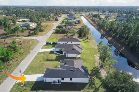 1136 Helen Avenue S Lehigh Acres FL 33974