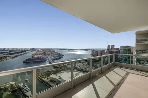 900 Biscayne Boulevard Miami FL 33132