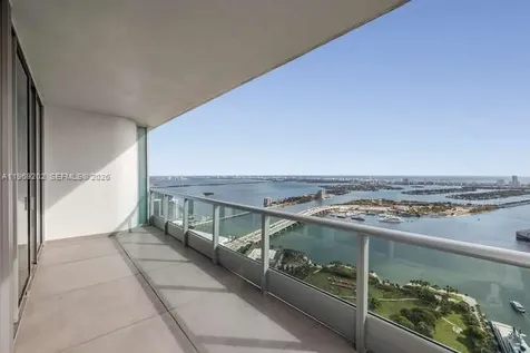 900 Biscayne Boulevard Miami FL 33132