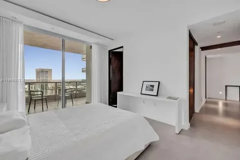 900 Biscayne Boulevard Miami FL 33132