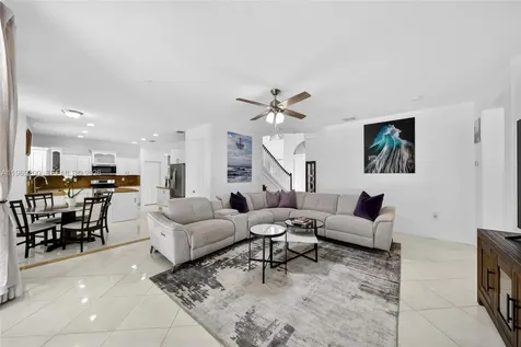 20671 SW 87th Court Cutler Bay FL 33189