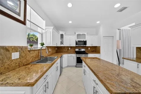 20671 SW 87th Court Cutler Bay FL 33189