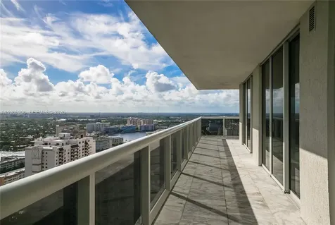 1830 S Ocean Drive Hallandale Beach FL 33009