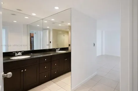 100 Bayview Drive Sunny Isles Beach FL 33160