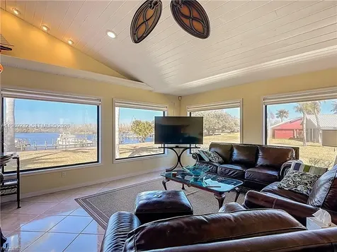 1090 River Run Other City - In The State Of Florida FL 33935