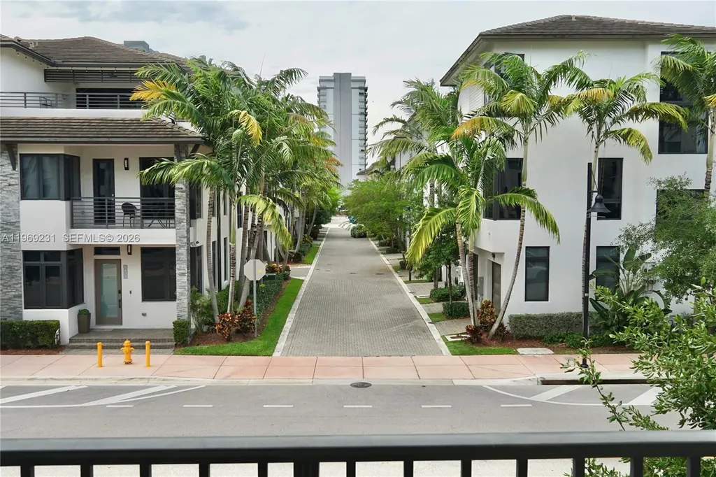4745 NW 84th Court Doral FL 33166