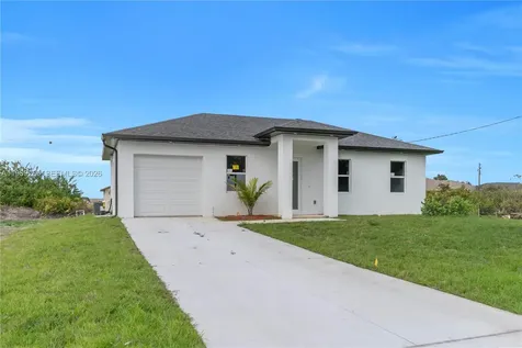 2910 67 Street Lehigh Acres FL 33971