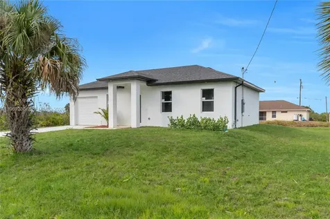 2910 67 Street Lehigh Acres FL 33971