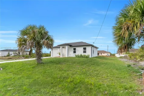 2910 67 Street Lehigh Acres FL 33971