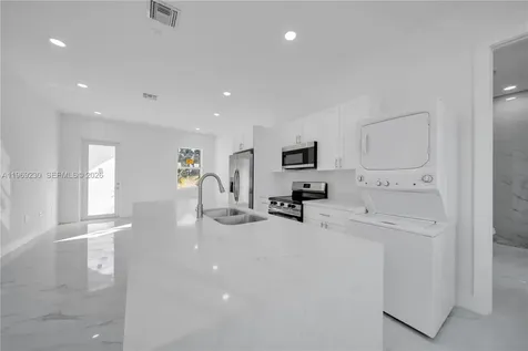 2910 67 Street Lehigh Acres FL 33971